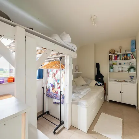 דירה Cozy With A View Of The Canal